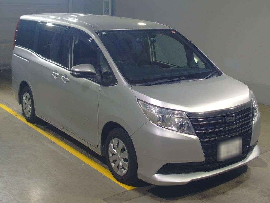 2014 Toyota Noah ZRR80G[2]