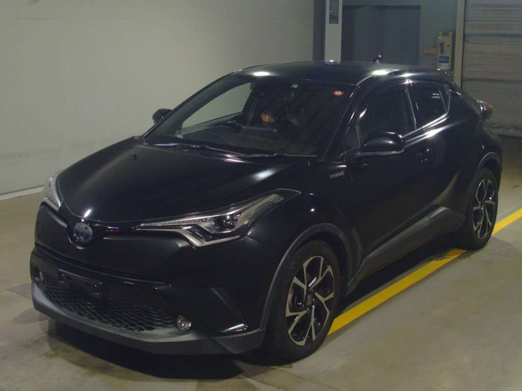 2017 Toyota C-HR ZYX10[0]