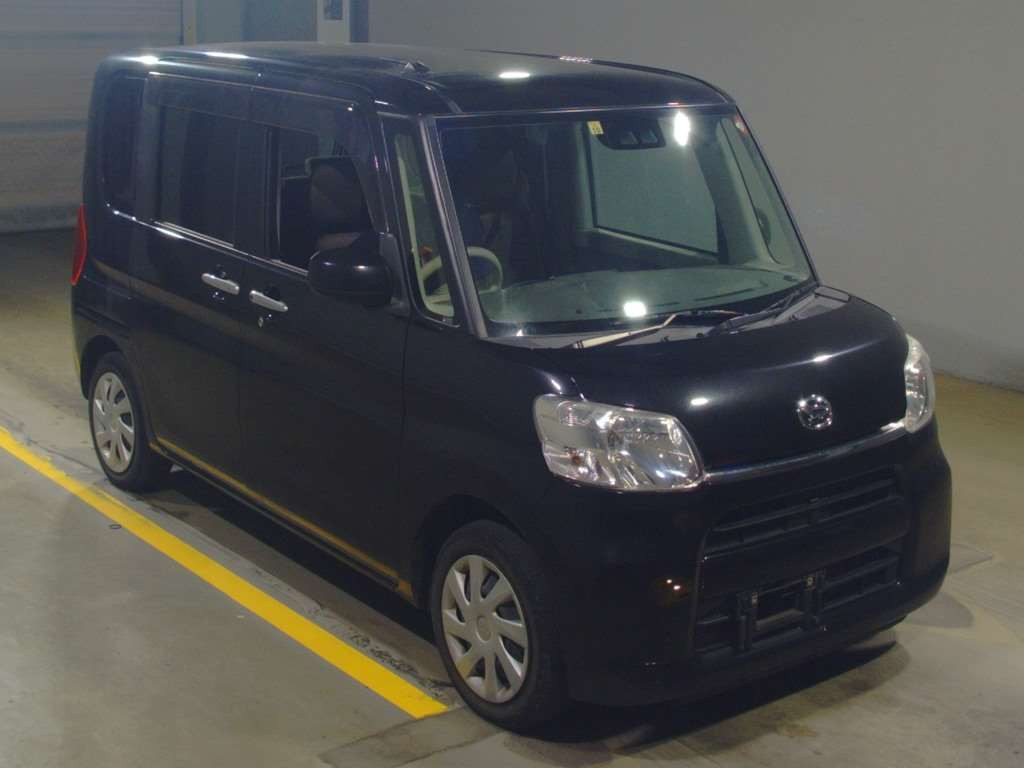 2017 Daihatsu Tanto LA600S[2]