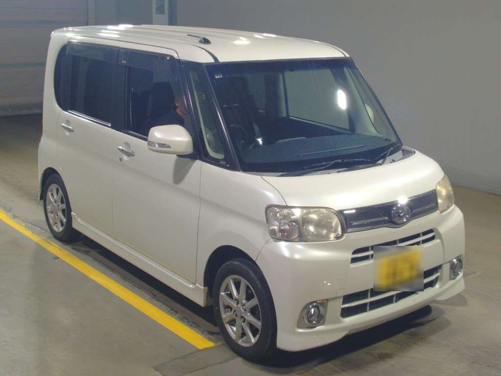 2012 Daihatsu Tanto L375S[2]