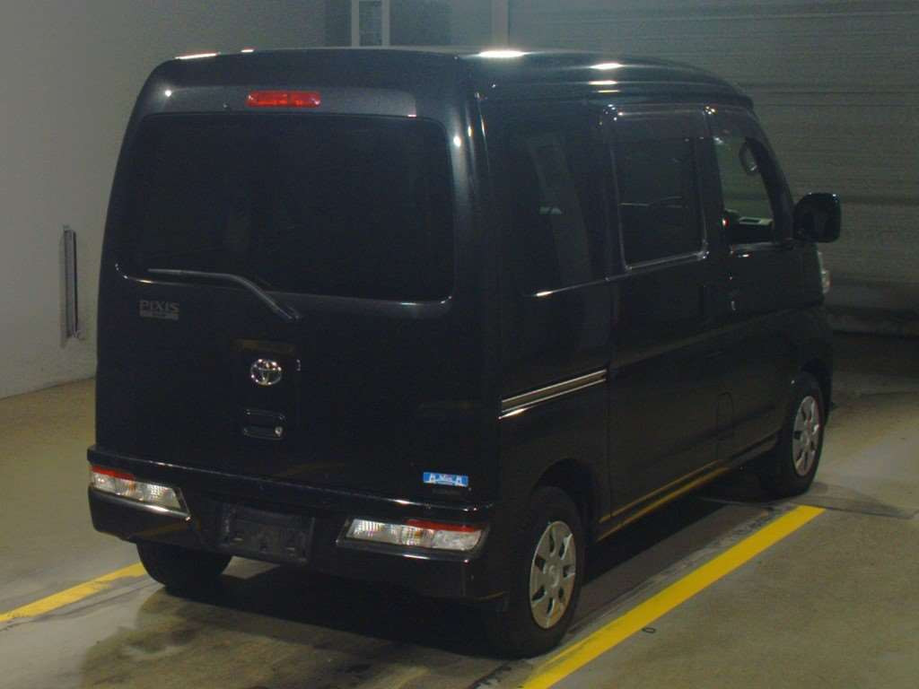 2018 Toyota Pixis Van S321M[1]