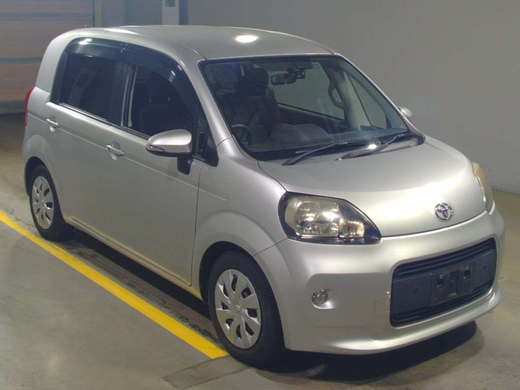 2012 Toyota Porte NCP141[2]