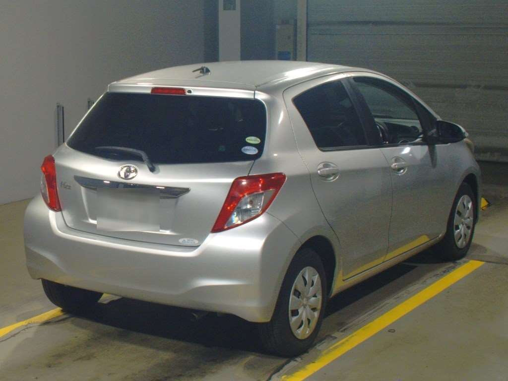 2014 Toyota Vitz NSP130[1]