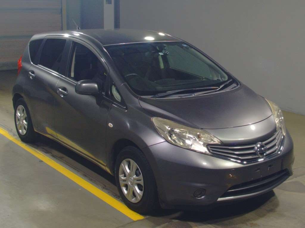 2013 Nissan Note E12[2]