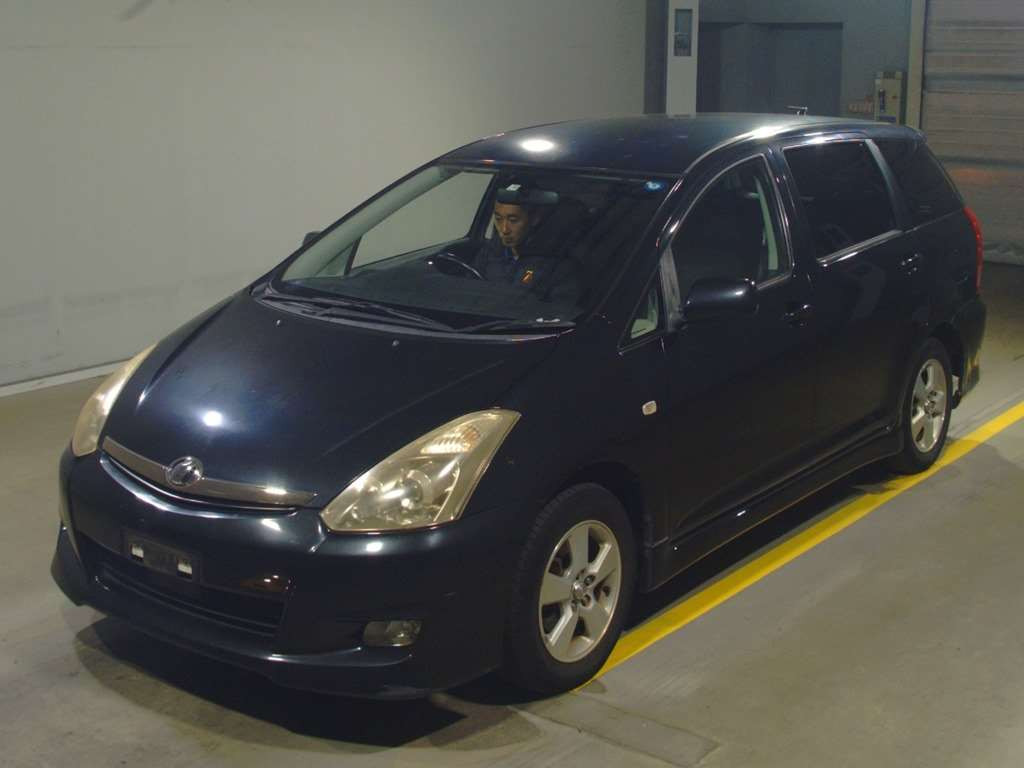 2005 Toyota Wish ZNE10G[0]