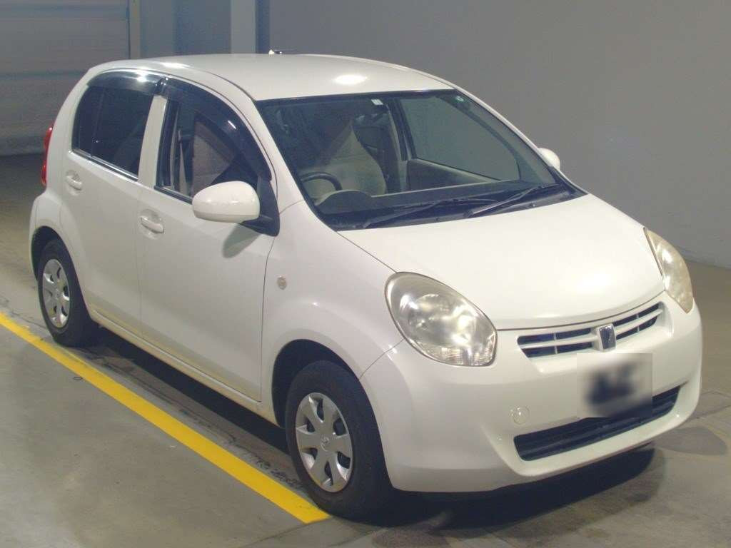 2012 Toyota Passo KGC30[2]