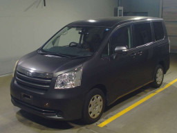 2007 Toyota Noah