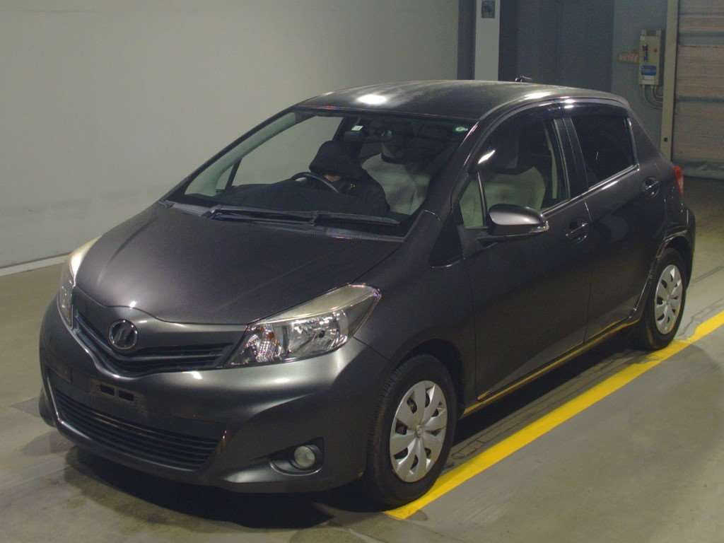 2014 Toyota Vitz KSP130[0]