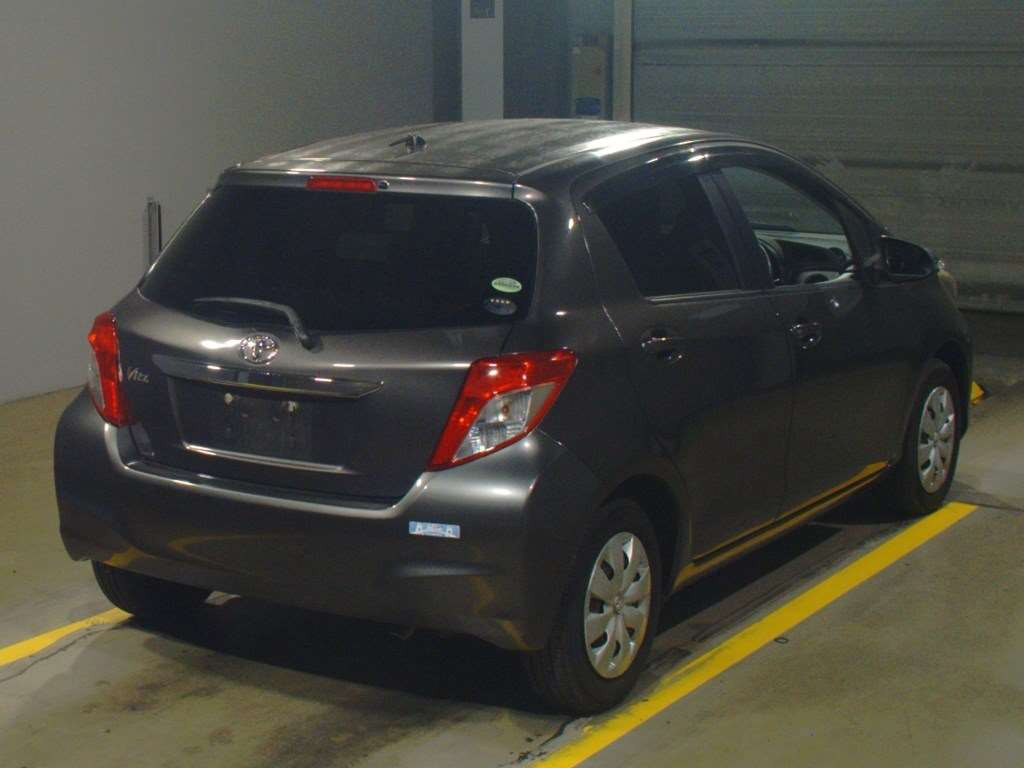 2014 Toyota Vitz KSP130[1]