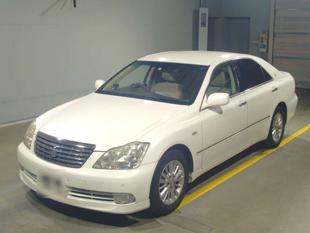 2005 Toyota Crown GRS182[0]