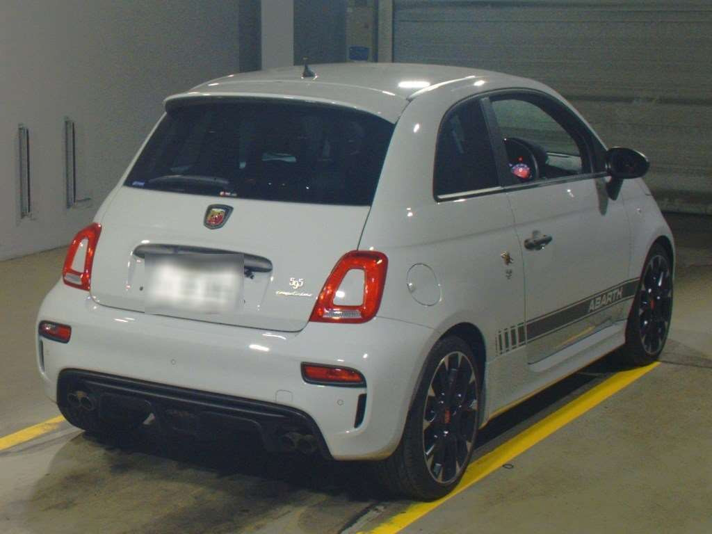 2018 Abarth Abarth 595 31214T[1]