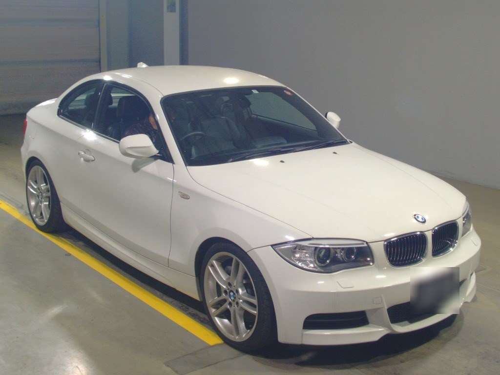 2011 BMW 1 Series UC30[2]