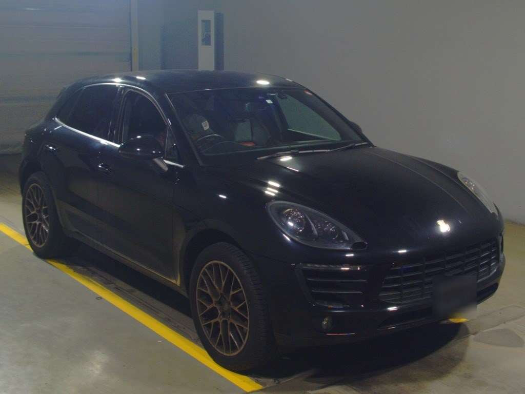 2018 Porsche Macan J1H1[2]