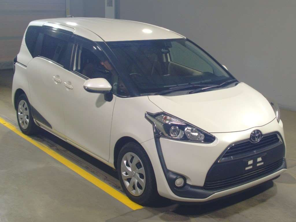 2016 Toyota Sienta NSP172G[2]