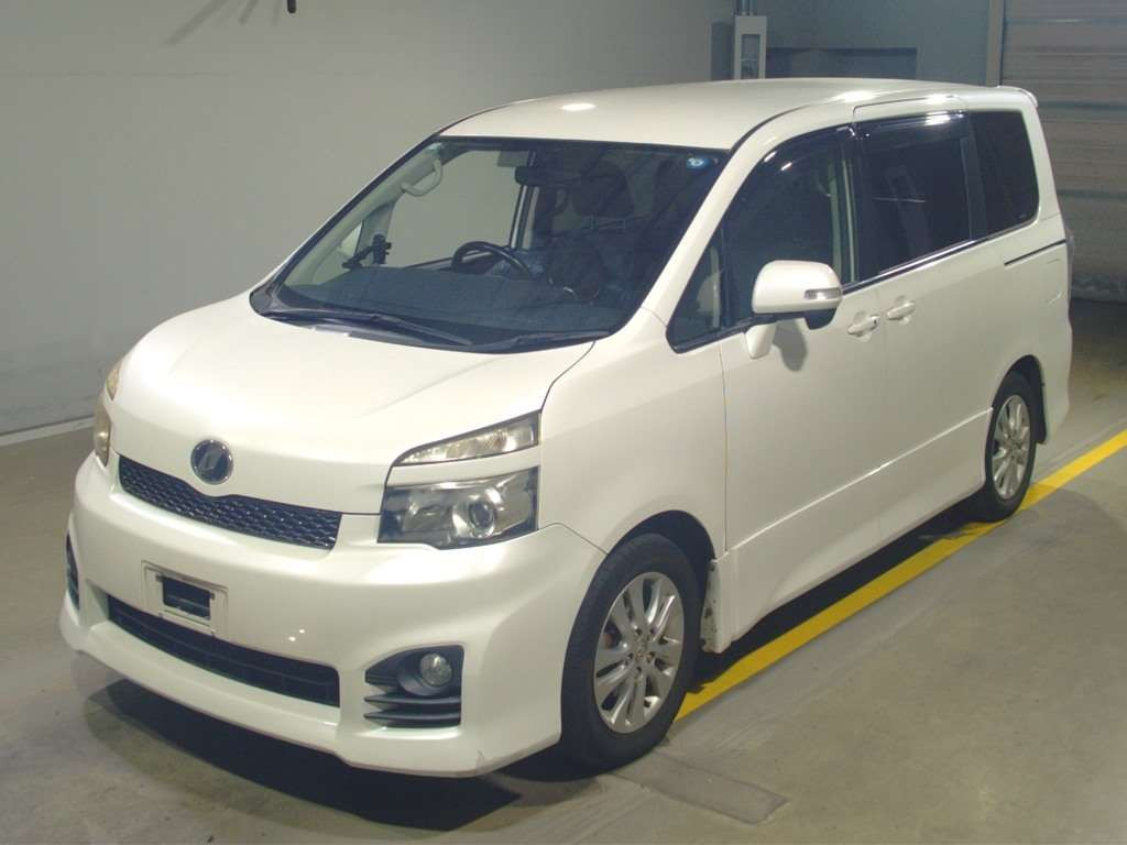 2013 Toyota Voxy ZRR70W[0]