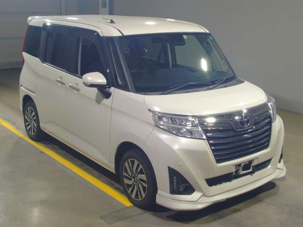 2019 Toyota Roomy M900A[2]