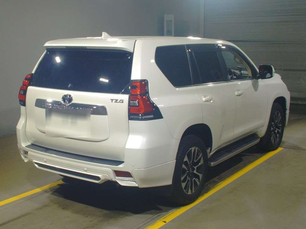 2022 Toyota Land Cruiser Prado GDJ151W[1]