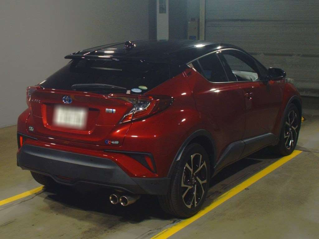 2018 Toyota C-HR ZYX10[1]