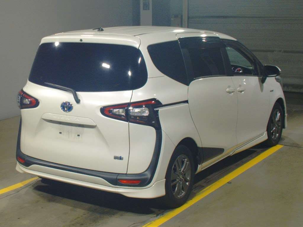 2017 Toyota Sienta NHP170G[1]