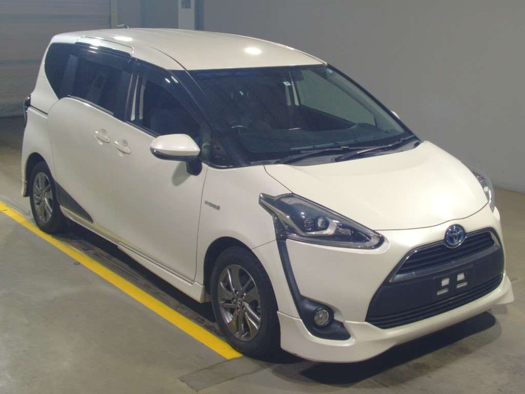 2017 Toyota Sienta NHP170G[2]