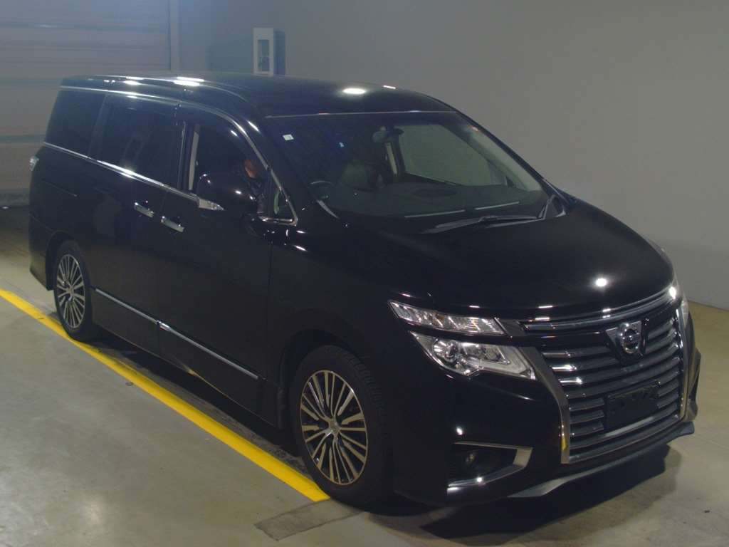 2018 Nissan Elgrand TE52[2]