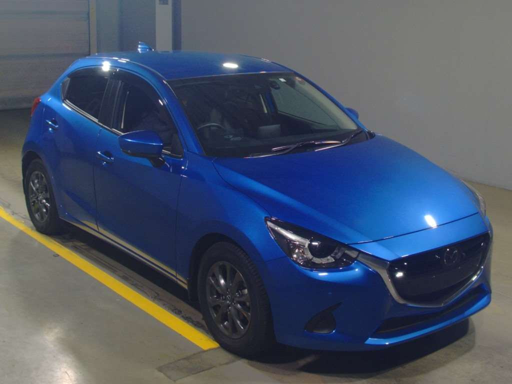 2017 Mazda Demio DJ3FS[2]