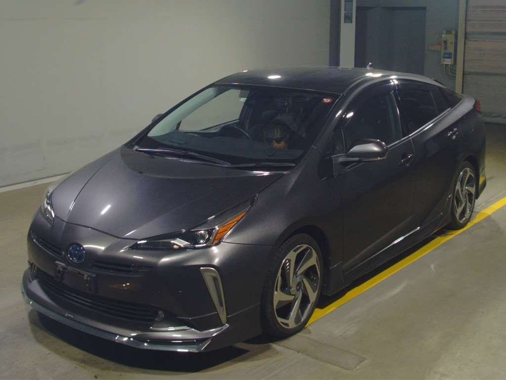 2021 Toyota Prius ZVW55[0]