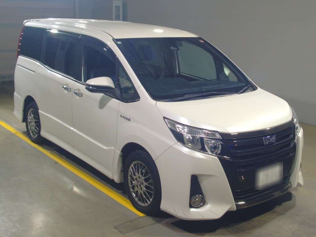 2016 Toyota Noah ZWR80W[2]