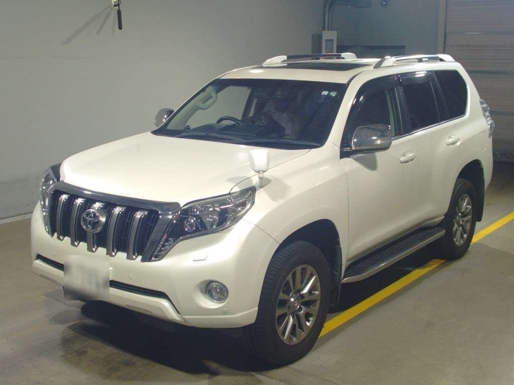 2017 Toyota Land Cruiser Prado GDJ150W[0]