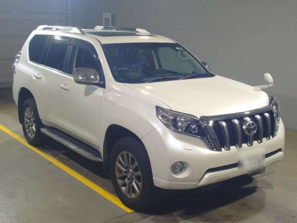 2017 Toyota Land Cruiser Prado GDJ150W[2]