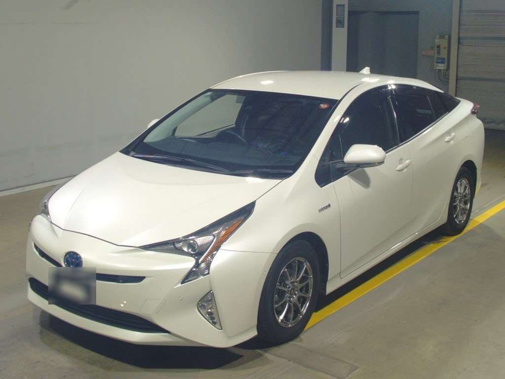 2018 Toyota Prius ZVW50[0]