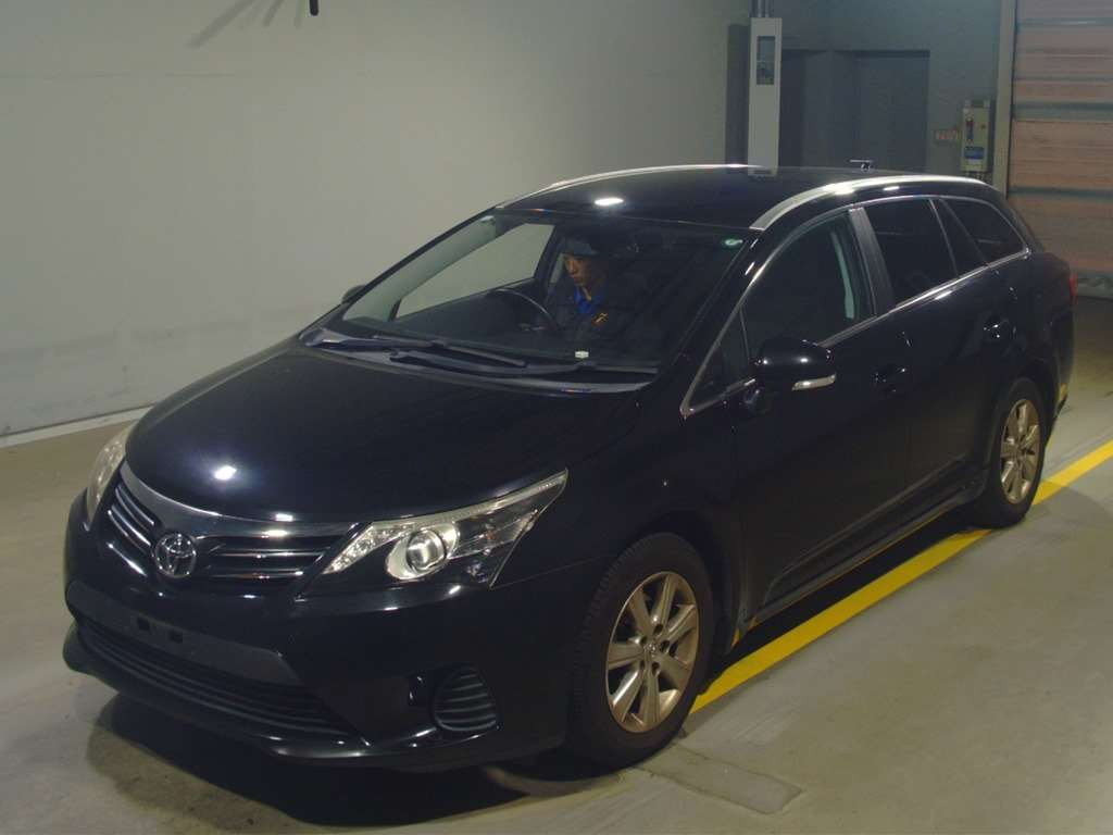 2015 Toyota Avensis Wagon ZRT272W[0]