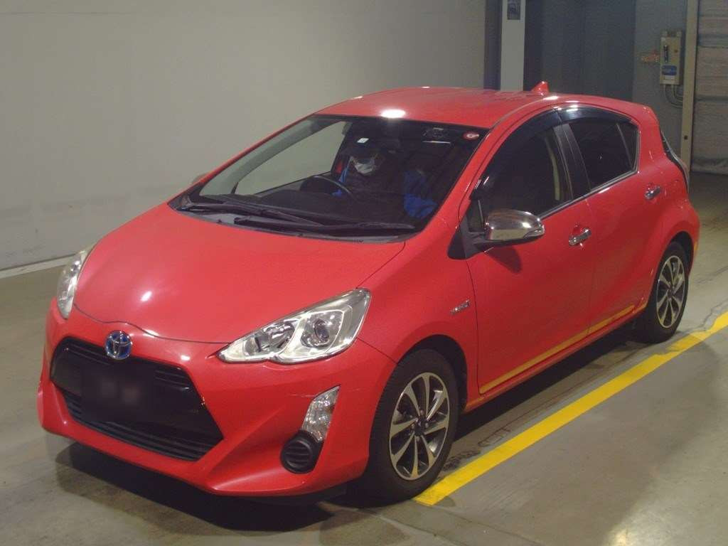 2015 Toyota Aqua NHP10[0]