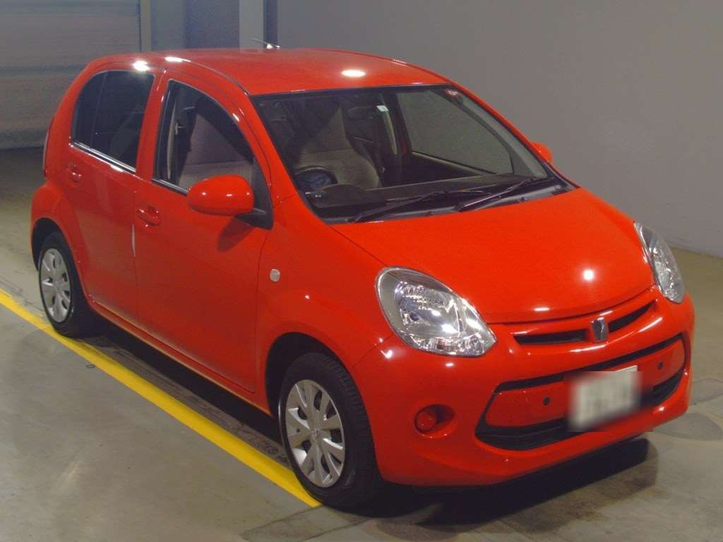 2016 Toyota Passo KGC30[2]