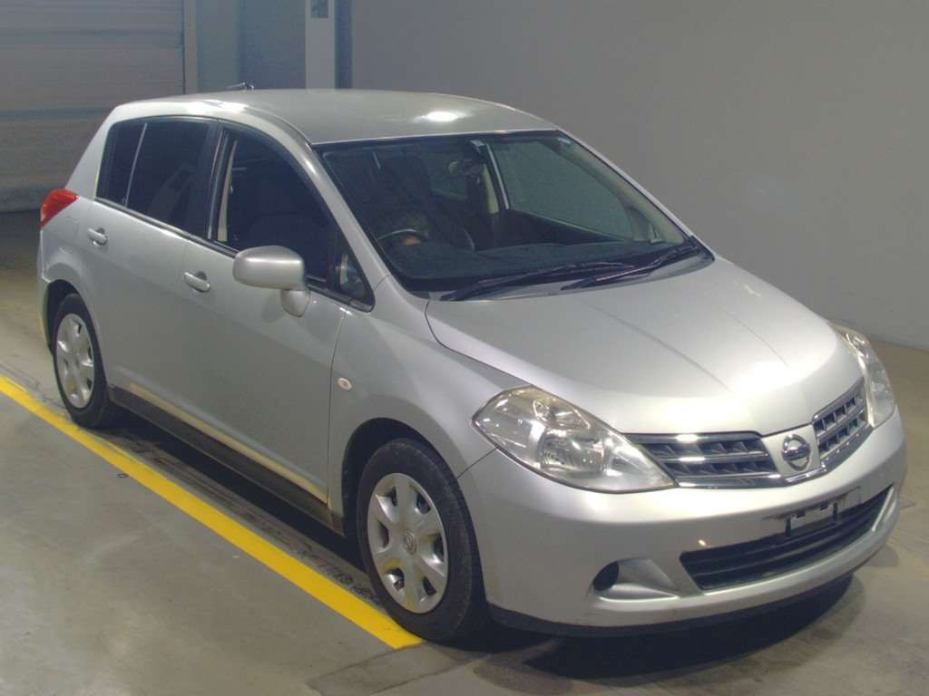 2009 Nissan Tiida C11[2]