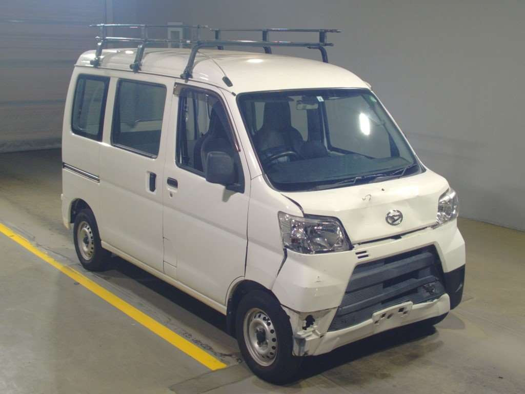 2018 Daihatsu Hijet Cargo S321V[2]