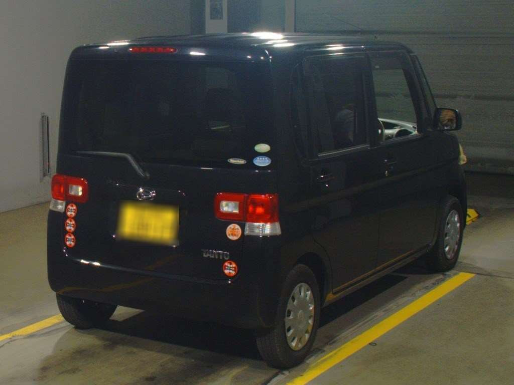 2010 Daihatsu Tanto L375S[1]