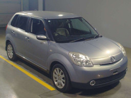 2005 Mazda Verisa