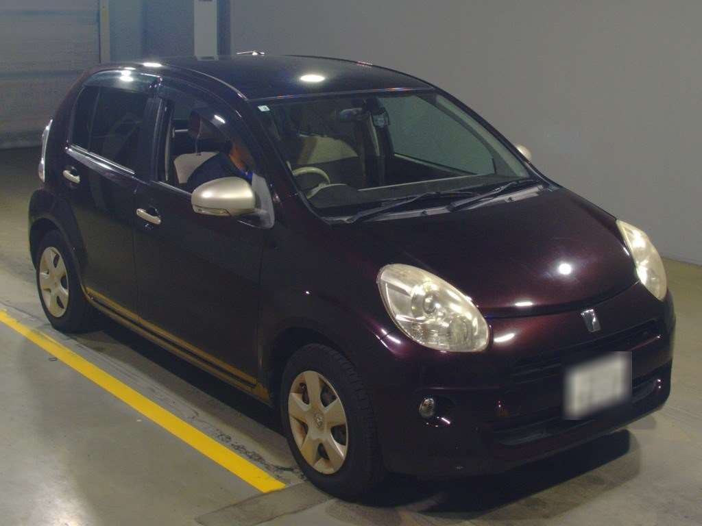 2010 Toyota Passo KGC30[2]