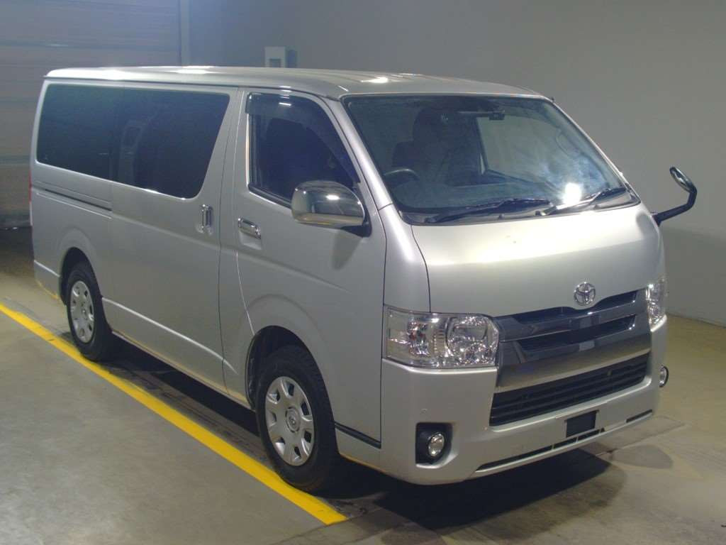 2019 Toyota Hiace Van GDH201V[2]