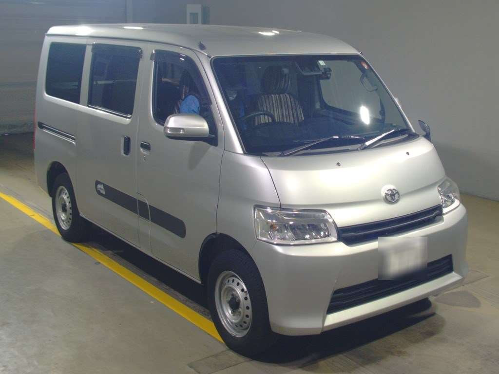 2023 Toyota Townace Van S403M[2]