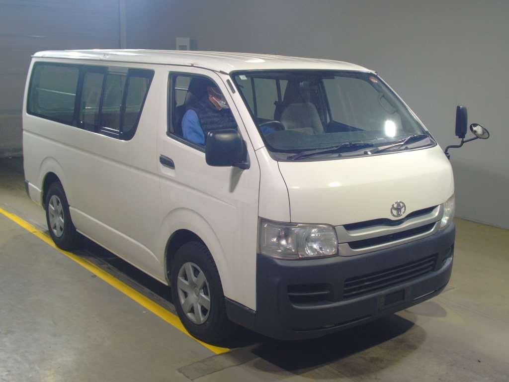 2009 Toyota Hiace Van TRH200V[2]