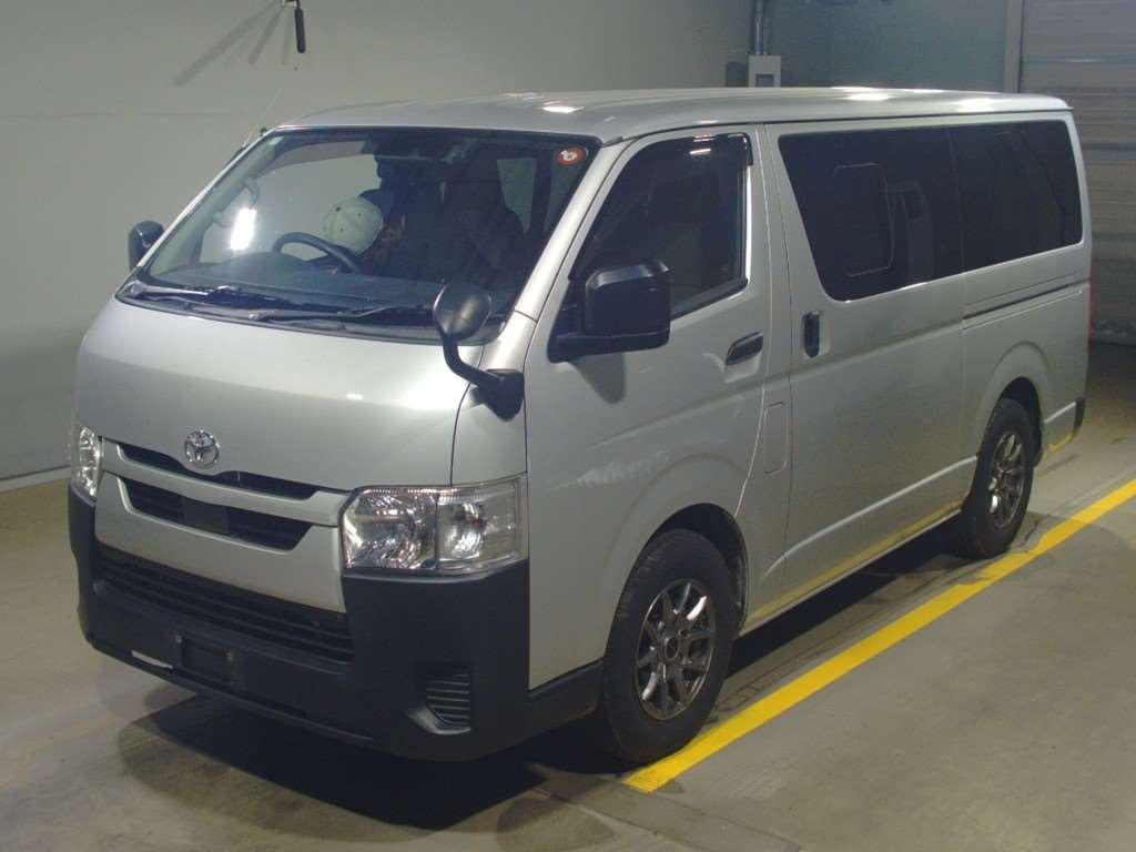 2020 Toyota Hiace Van GDH201V[0]