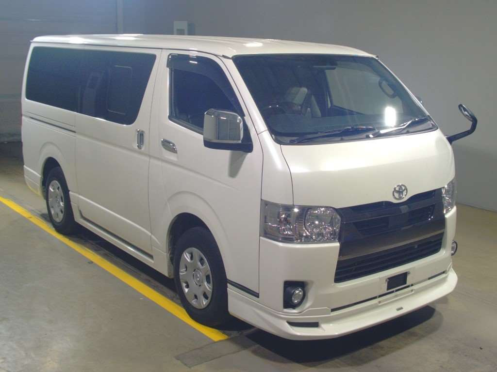 2021 Toyota Hiace Van GDH206V[2]