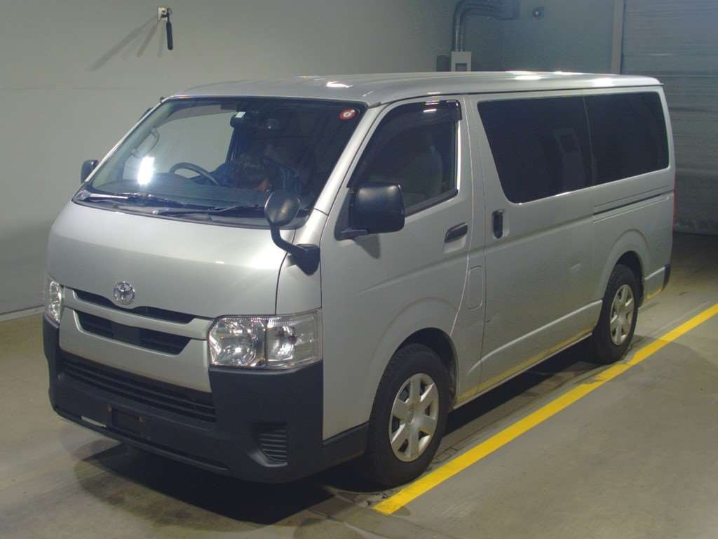 2020 Toyota Hiace Van GDH201V[0]