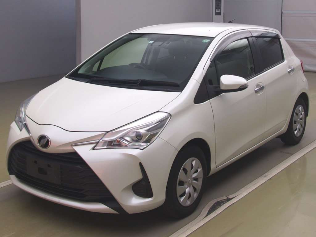 2018 Toyota Vitz NSP130[0]