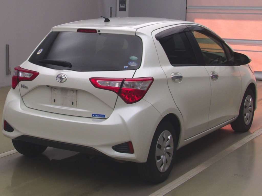 2018 Toyota Vitz NSP130[1]