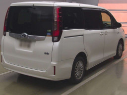 2017 Toyota Noah