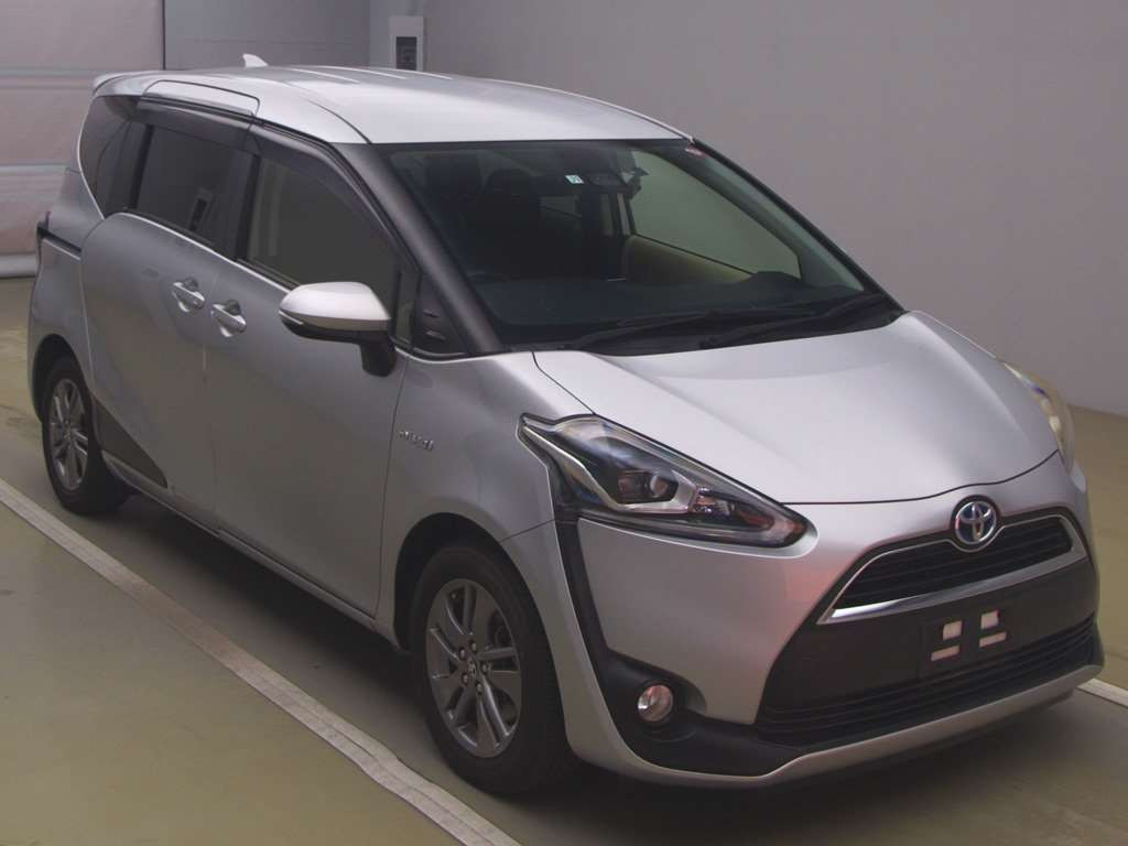 2015 Toyota Sienta NHP170G[2]