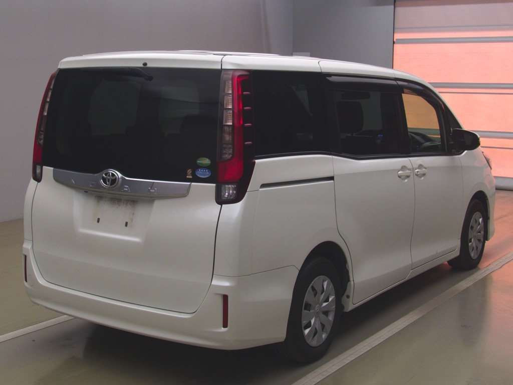 2016 Toyota Noah ZRR80G[1]